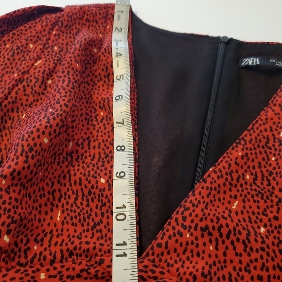 Zara Print Ruched Deep V-Neck Dress Sz L - Picture 3 of 8